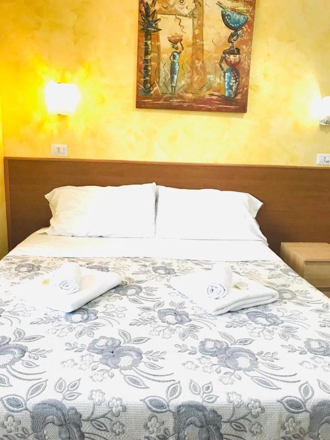 Green Guesthouse โรม ภายนอก รูปภาพ