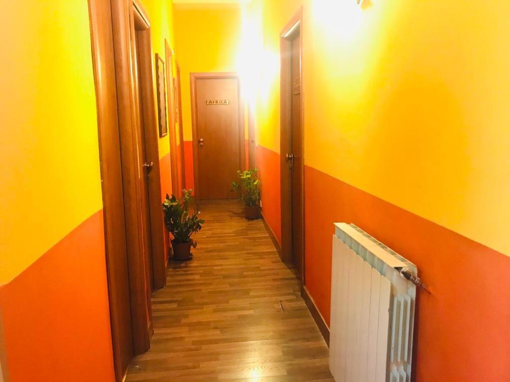 Green Guesthouse โรม ภายนอก รูปภาพ