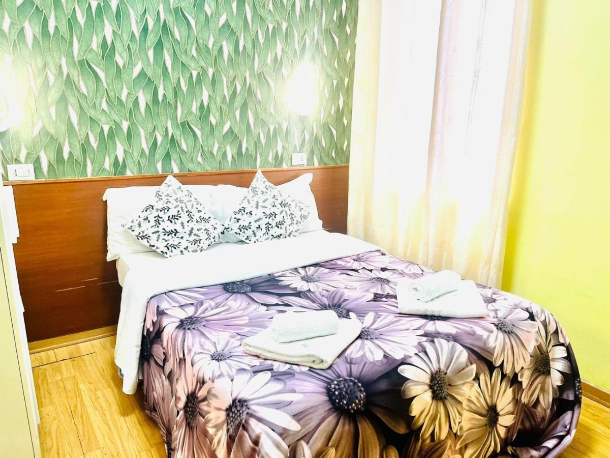 Green Guesthouse โรม ภายนอก รูปภาพ