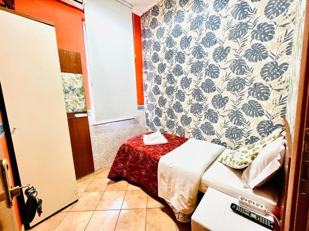 Green Guesthouse โรม ภายนอก รูปภาพ