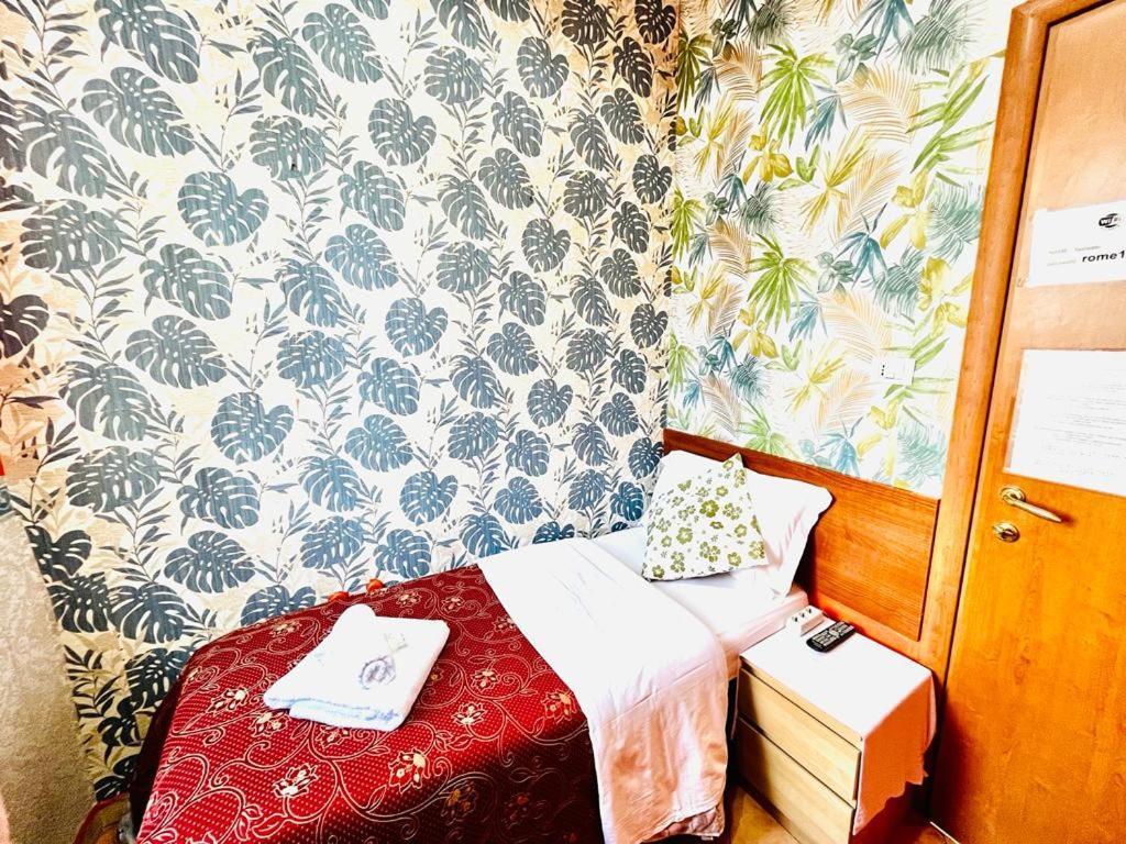 Green Guesthouse โรม ภายนอก รูปภาพ