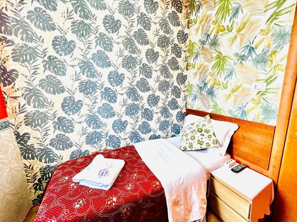 Green Guesthouse โรม ภายนอก รูปภาพ